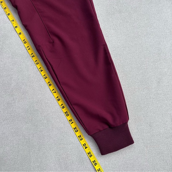 Figs Technical Collection Jogger Scrub Pants. Maroon. XS - Picture 8 of 8